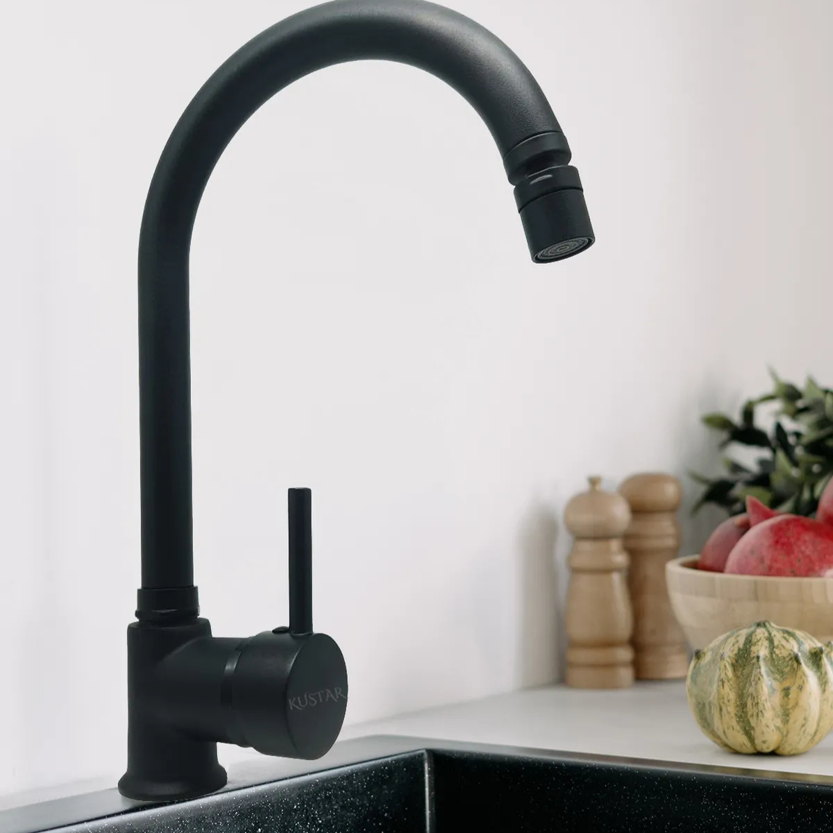 Santa 360 Derece Oynar Başlıklı Çubuk Kol Mutfak Evye Bataryası Siyah